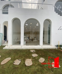 Mẫu cửa mở 1